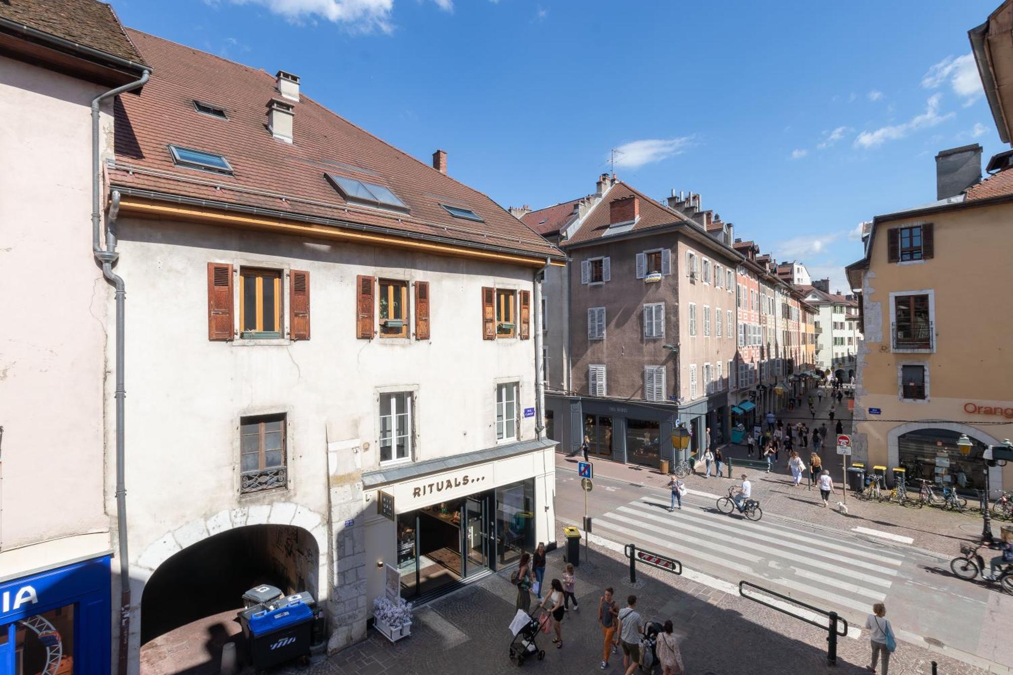 Cabana & Le Cocon Annecy Centre - Proche Gare Et Lac Exterior photo